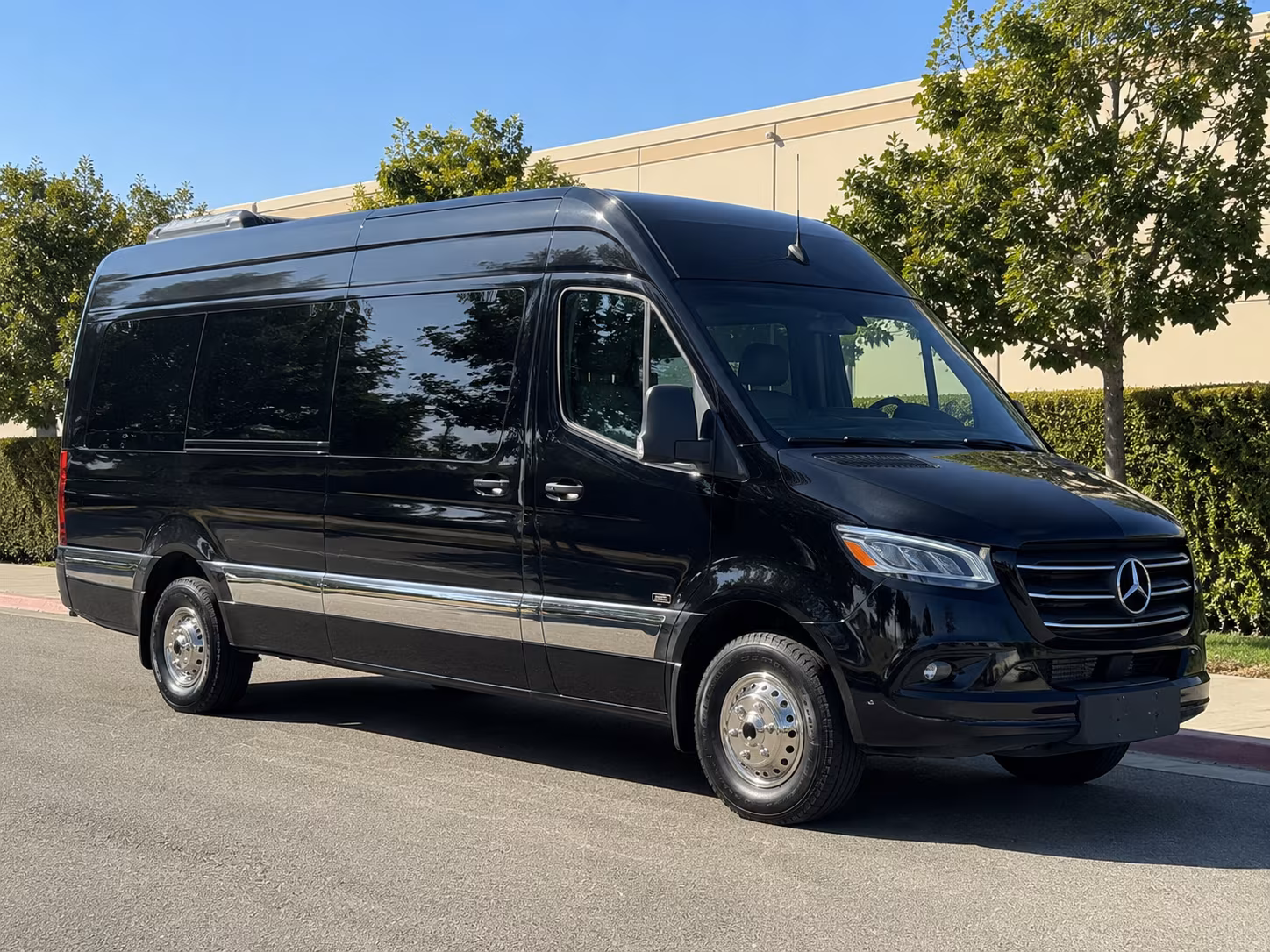 nashville airport sprinter van service