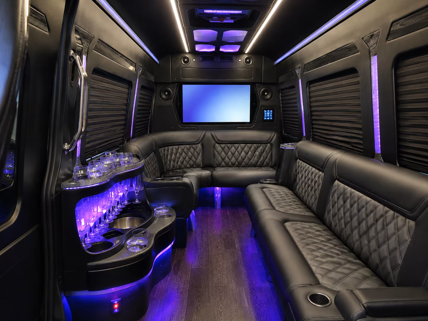 nashville employee shuttle van service